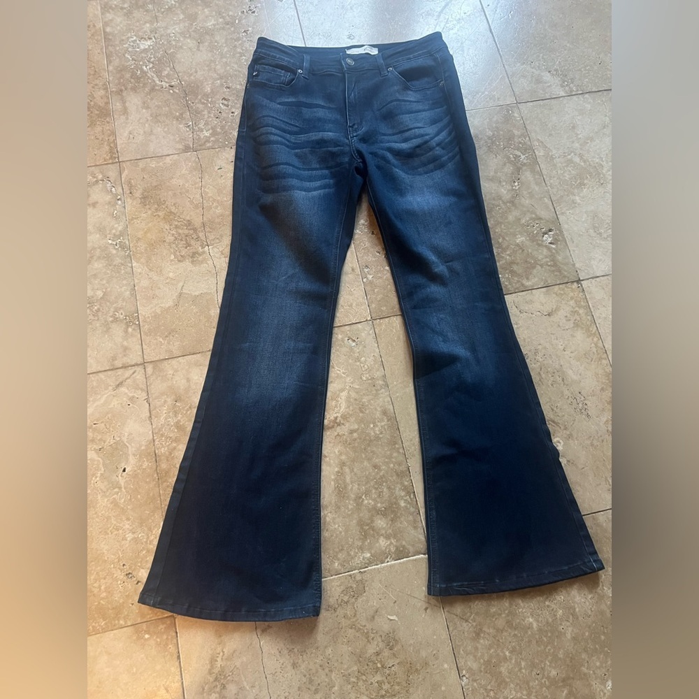 KanCan ladies flair size 13 petite jeans, NWOT perfect condition very soft